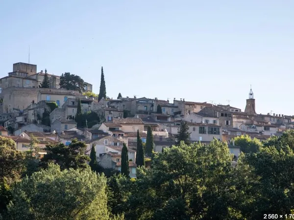 TERRAIN D'EXCEPTION 850 m² + VILLA CONTEMPORAINE