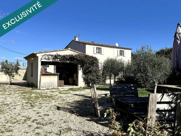 A VISITER SUR CAVAILLON, EN CAMPAGNE MAISON DE 118 M2 + APPARTEMENT DE 60 M2 + DEPENDANCE SUR TERRAI