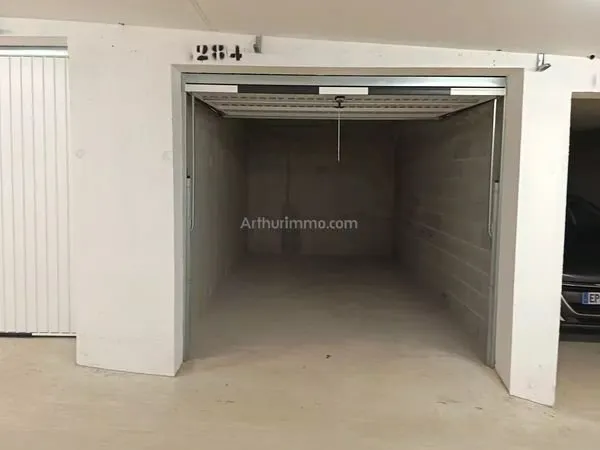 Parking/box Ajaccio