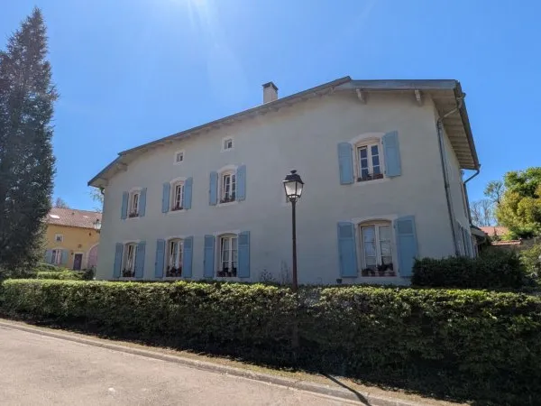 Maison 7 pièces 235 m²