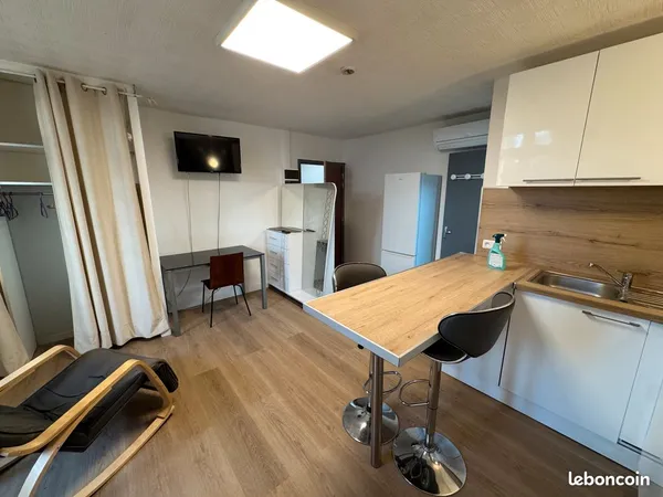 Studio meublé