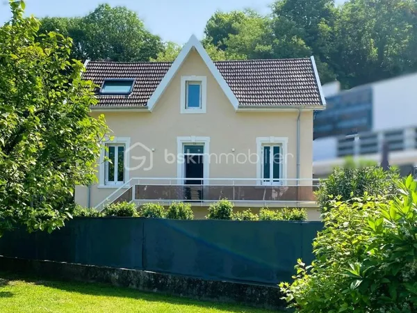 Maison 6 pièces 147 m²