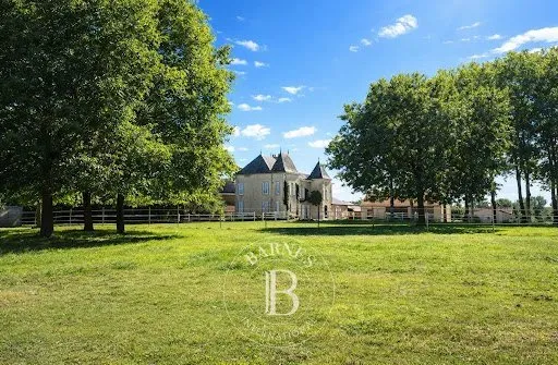 Manoir 10 pièces 300 m²