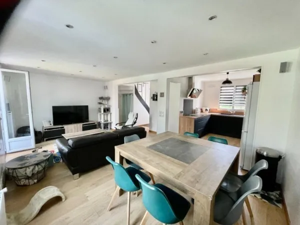 Maison de 149 m2 sur 223 m2 de terrain