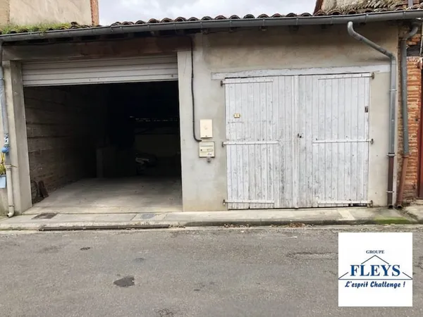 A louer garage de 90m² avec mezzanine de 38m² - VERDUN SUR GAR
