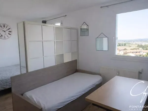 Fréjus - Grand Studio Dernier étage ascenseur