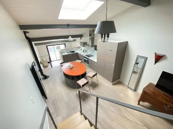 Loft 3 pièces 115 m²