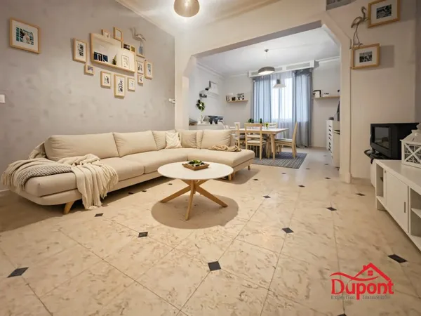 Maison avec 2 chambres, bureau et jardin
