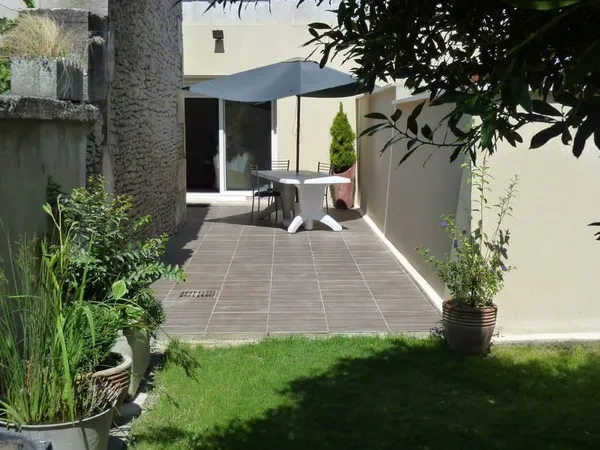 À Cognac, maison 5 pièces à louer idéale pour famille avec 2 enfants