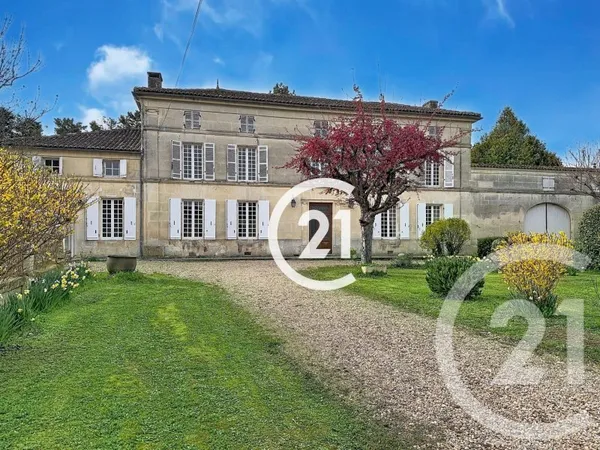 Maison 7 pièces 333 m²