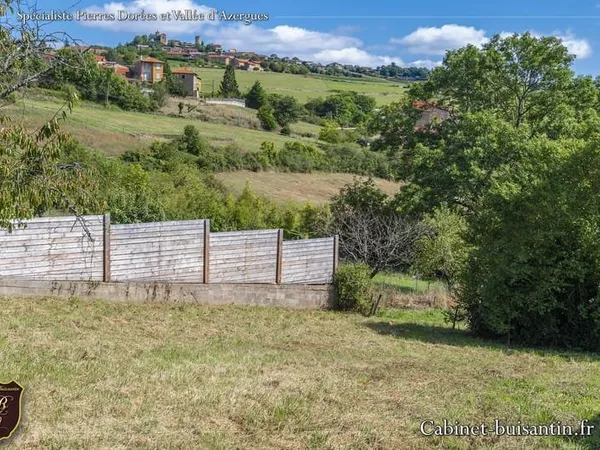 Terrain à bâtir de 900 m2