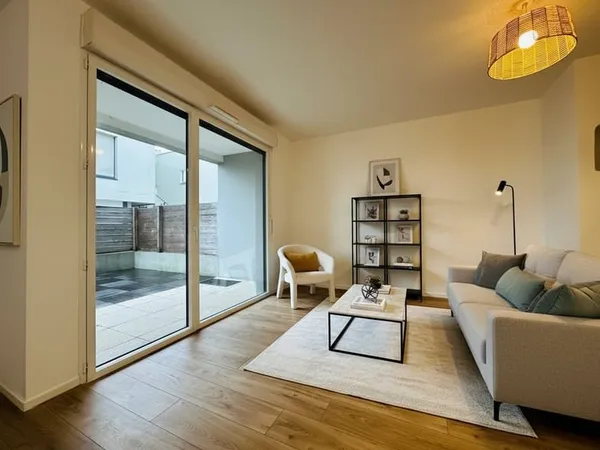 Appartement 4 pièces, Nantes proche route de Sainte Luce, terrasse,