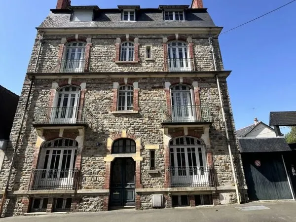 Maison 8 pièces 190 m²
