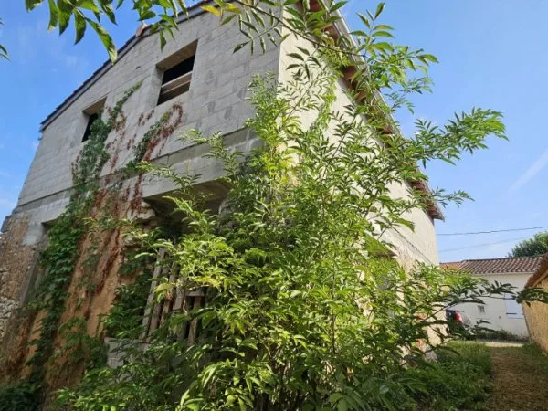 Maison 1 pièce 128 m²
