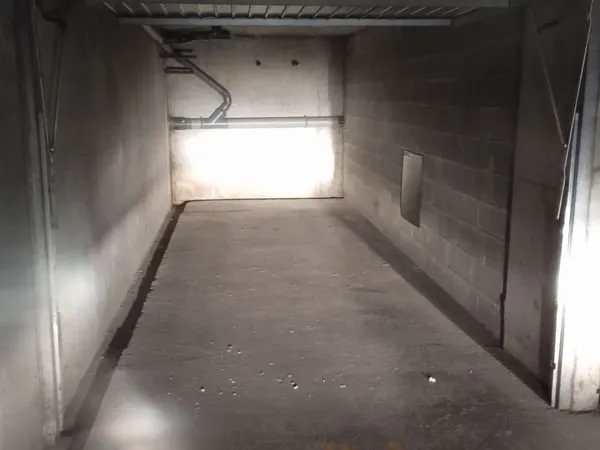 Box a louer 16m2 résidence sécurisée Déodat de Séverac