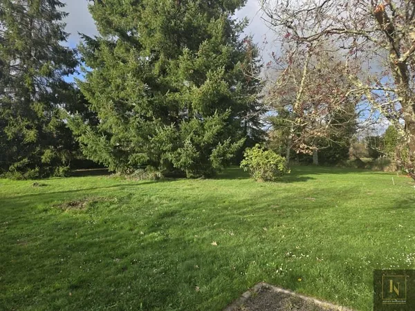 Vigneux de Bretagne, terrain constructible de 635m2.