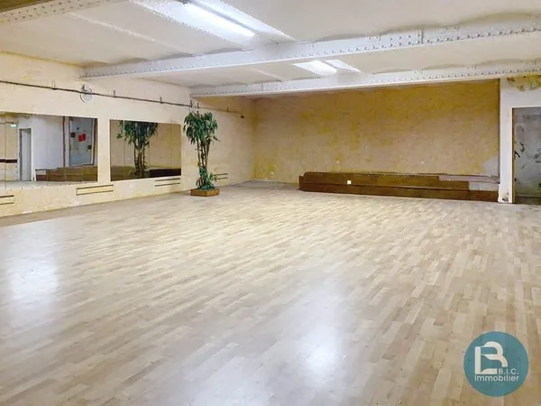 Local commercial 60 m²