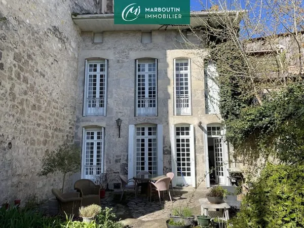 Maison 7 pièces 289 m²
