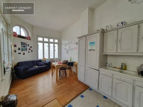 LILLE - GAMBETTA - PROX LA CATHO- METROS GAMBETTA RÉPUBLIQUE - MAISON VILLE TYPE 4 EN TRIPLEX - IDEA
