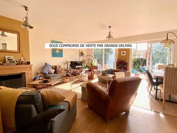 Maison 6 pièces 160 m²