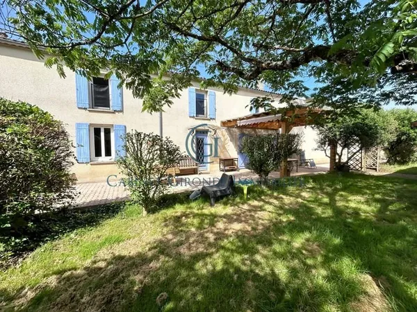CASTETS : MAISON PIERRE 8 CHAMBRES GARAGES TERRAIN 4261 M2