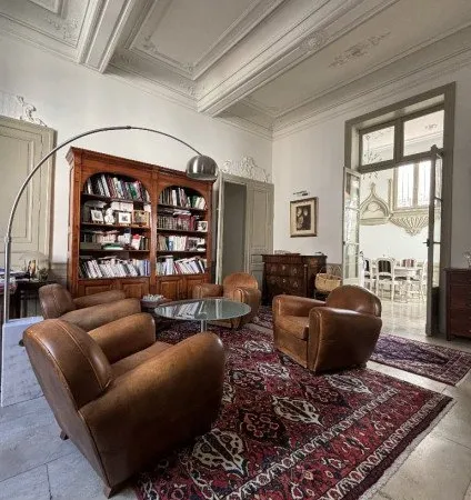 Appartement bourgeois 5 pièces 170 m²