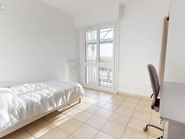 Chambre meublée 11m² | Proche toutes commodités