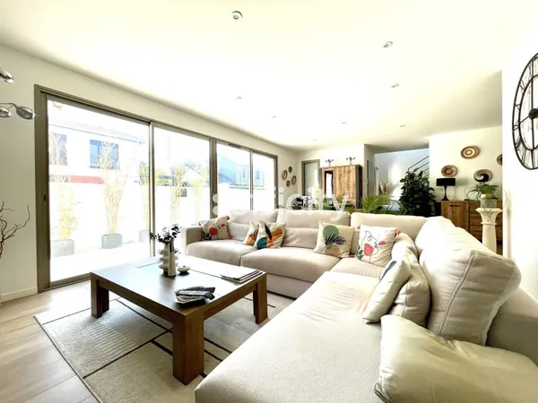 Maison 6 pièces 140 m²