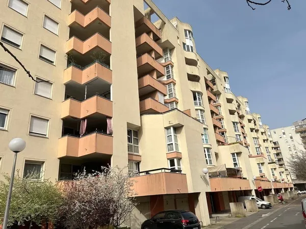 Appartement F3 68m2 Centre ville