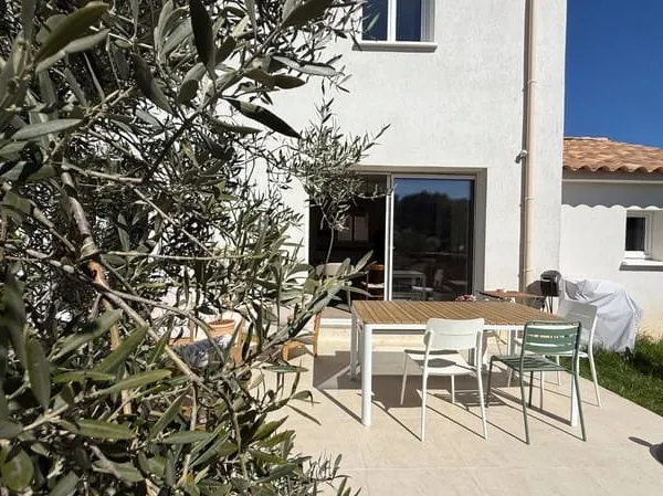 SPACIEUSE VILLA T4 NEUVE SUR ENV 400 M2 DE TERRAIN