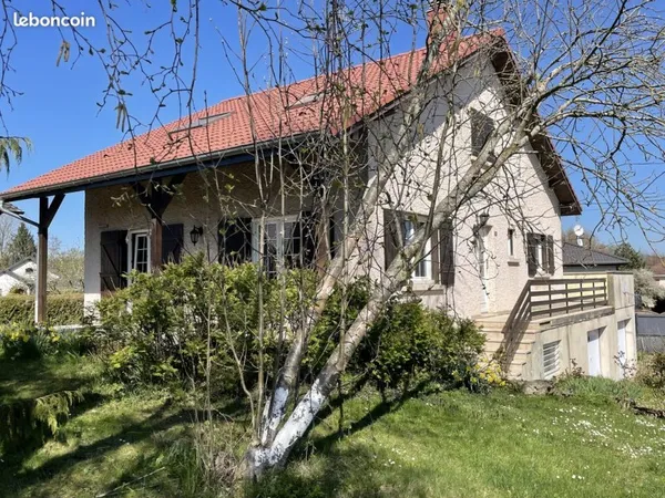 Maison 6 pièces 100 m²