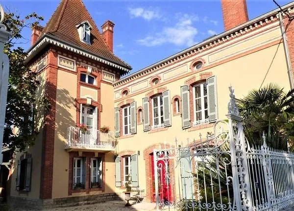 Dpt Gers (32), AIRE SUR L ADOUR proche, PROPRIETE BOURGEOISE du XIX, sans travaux, avec gite indépen