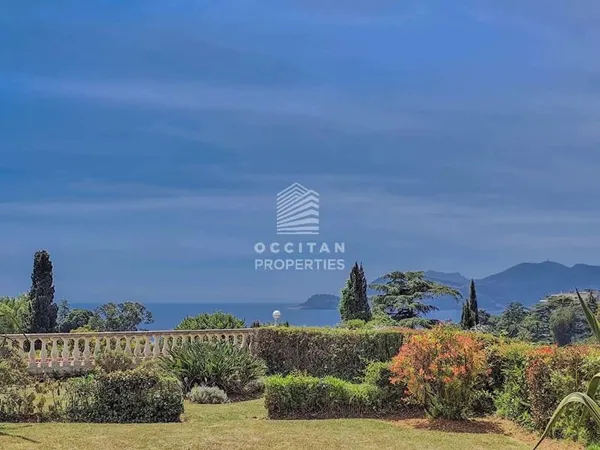 Vue Mer avec jardin 150 m2 - Calme absolu - Piscine - Standing