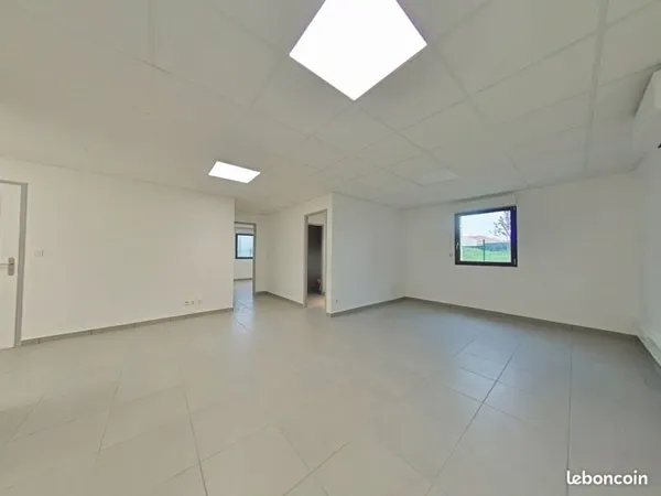 Local commercial 63 m² Andrézieux-Bouthéon