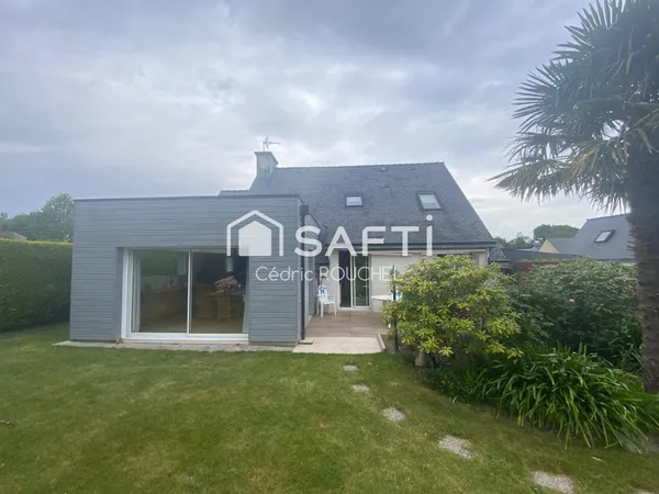 Maison de qualité dans une impasse avec grand garage et terrain