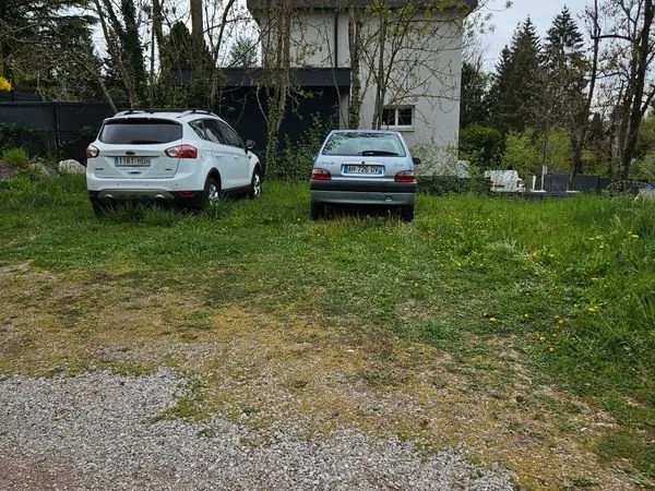 Terrain près de Genève possibilité d'achats avec la maison à côté aussi