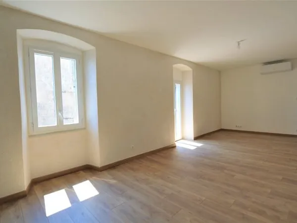 CARDO - Appt T3 entièrement rénové - VUE MER