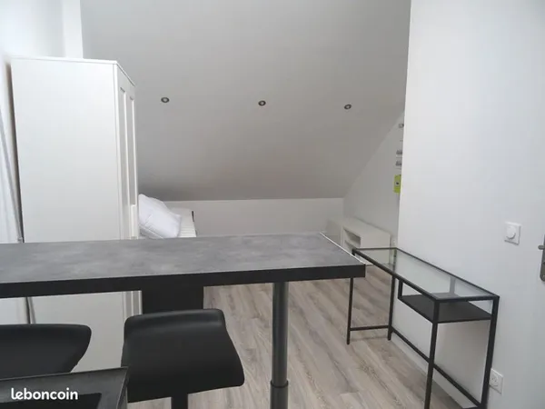 Studio 1 pièce 15 m²