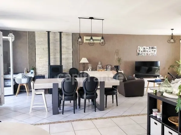 Pavillon familial avec accès direct au lac - Cours-les-Barres