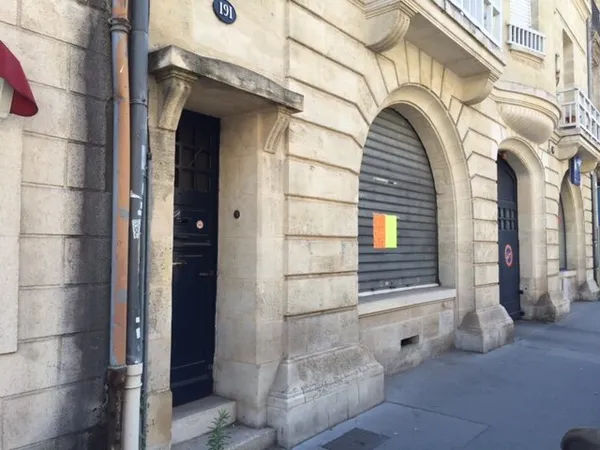 Place de parking dans parking couvert