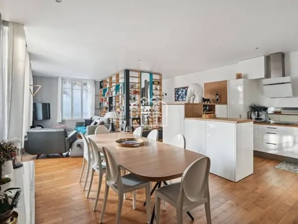 Duplex 6 pièces 119 m²