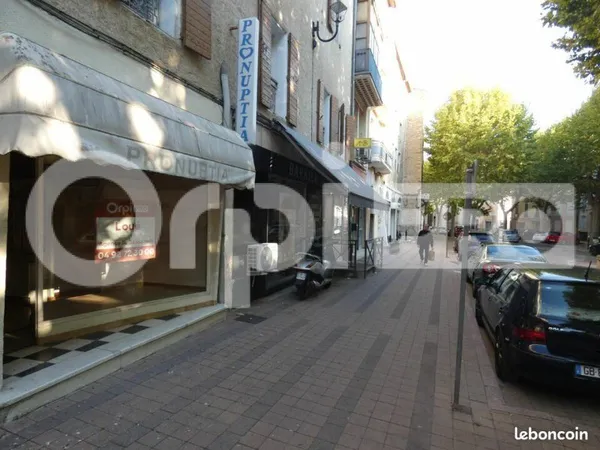 Local commercial 28 m²