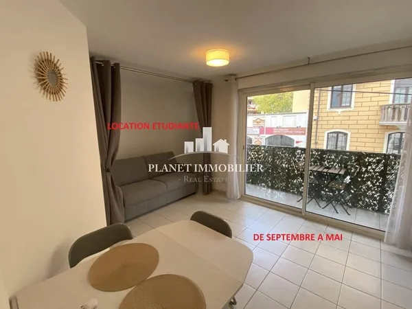 LOCATION ETUDIANTE JUAN LES PINS Proche Gare STUDIO