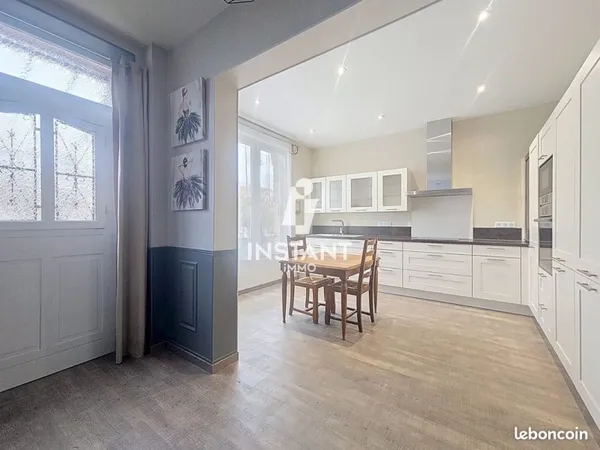Maison 7 pièces 147 m²