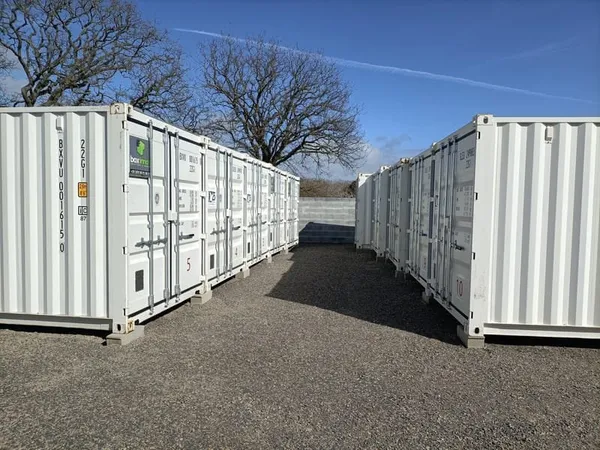 CONTAINER POUR STOCKAGE DE 14 M2 ZI DES PLESSES A CHATEAU D'