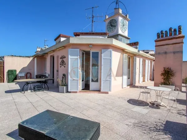 CANNES SAINT NICOLAS 3P/VILLA-TOIT DERNIER ETAGE TERRASSE OUEST VUE MER 112 m2 PARKING