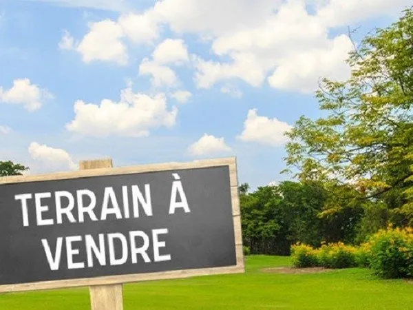 Terrain 249 m²