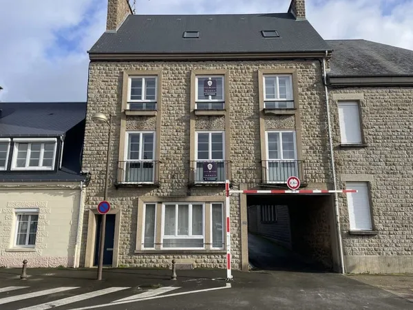 Immeuble avec potentiel de 4 logements en plein Centre-ville