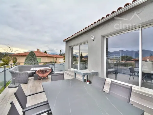 VENTE - BROUILLA - BELLE VILLA RECENTE 3 FACES - 1 ETAGE 7 PIECES - GARAGE - 66620 PYRENEES ORIENTAL