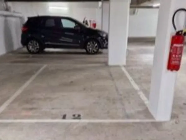 Place de parking sécurisée - Résidence Calme - Meaux (Secteur Condorcet)